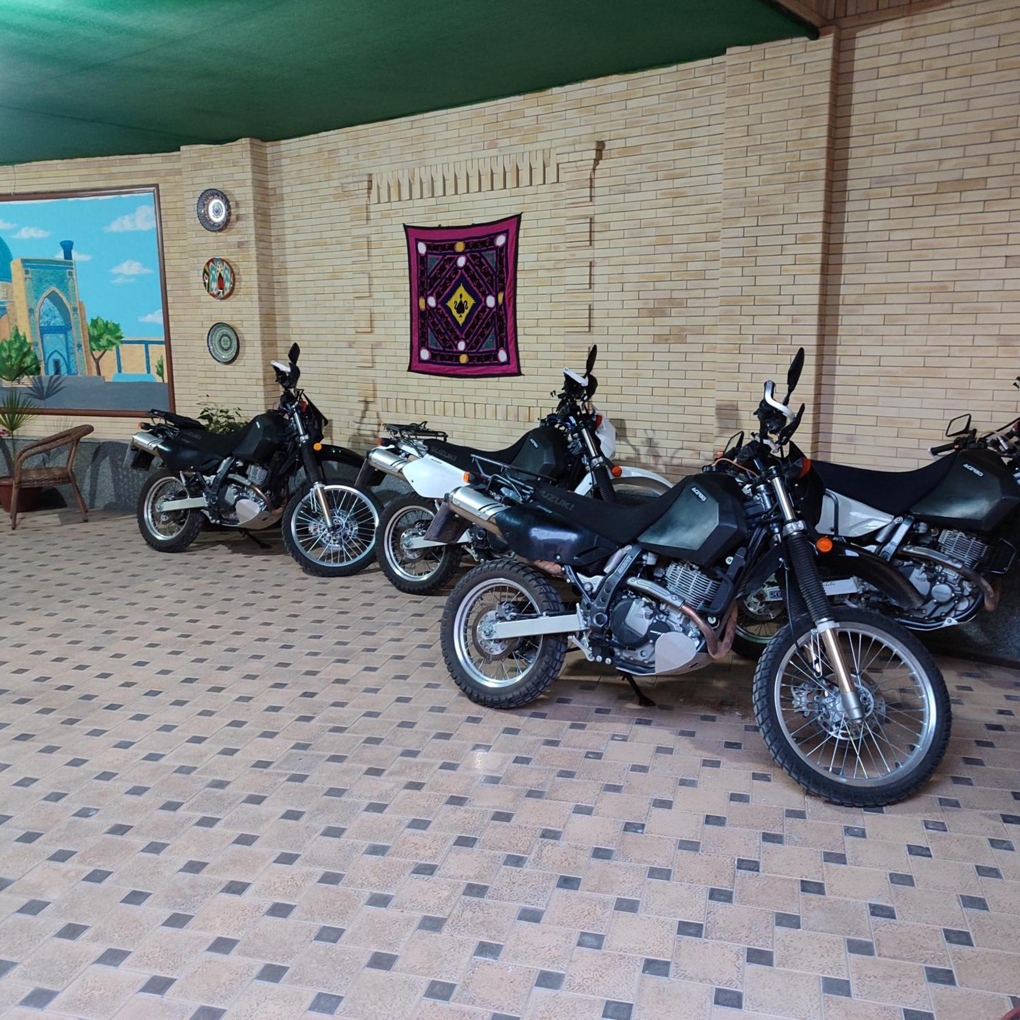 Hotel Mehribon Samarkand Exterior photo